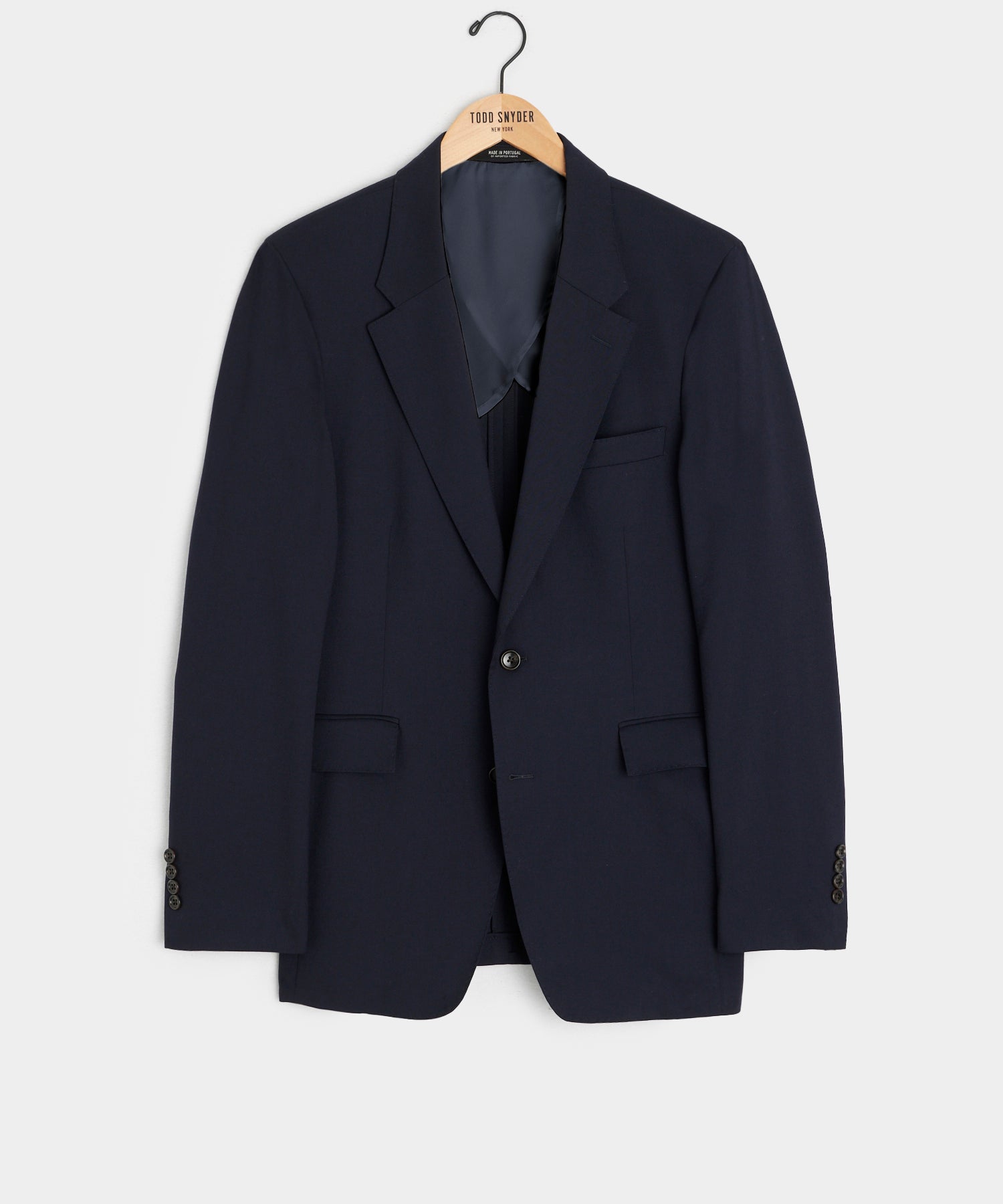 BL054262_NAVY_AUGUST_1508_R-2