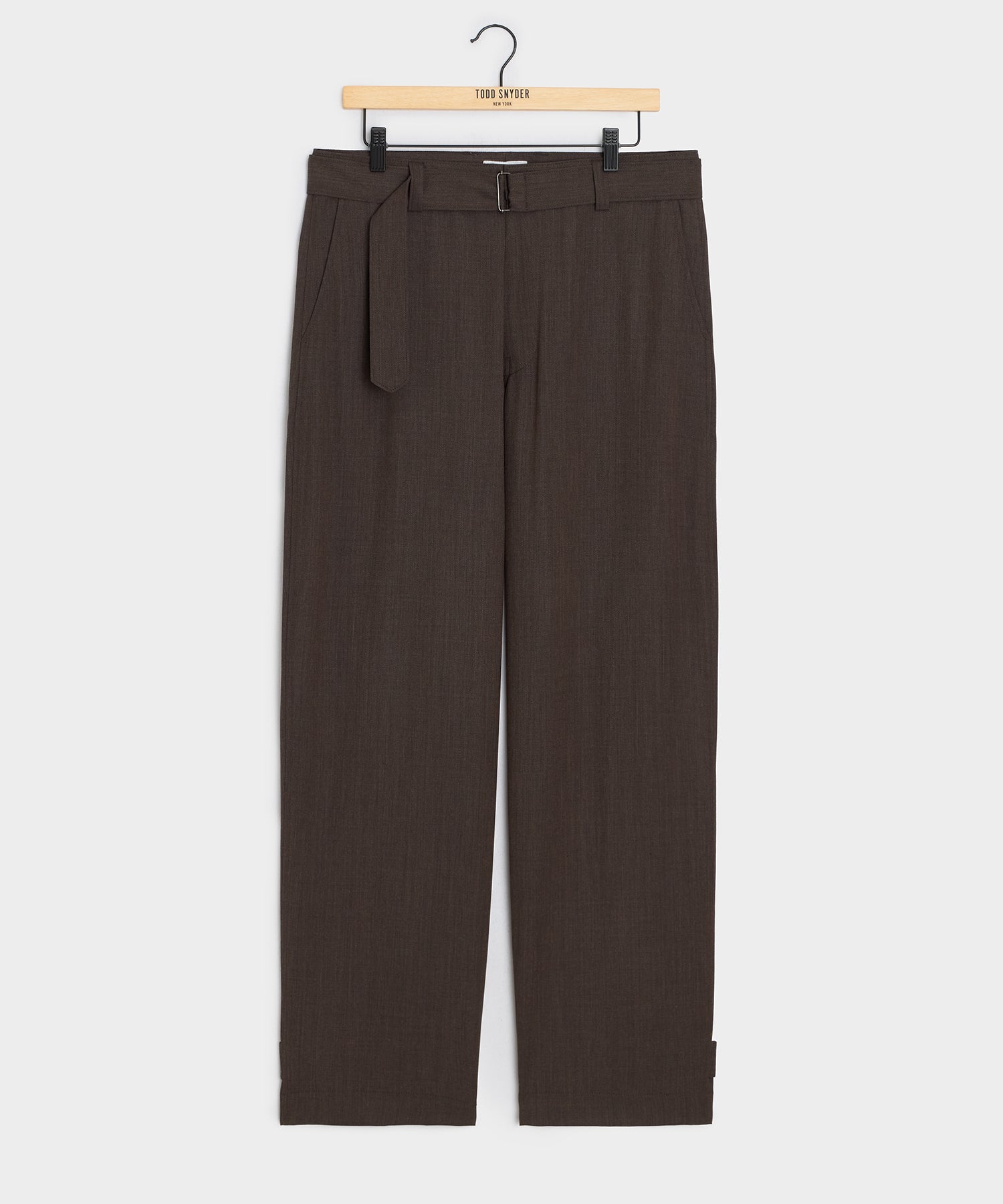 OCT25_JE36R4805_BROWN_FL1_R