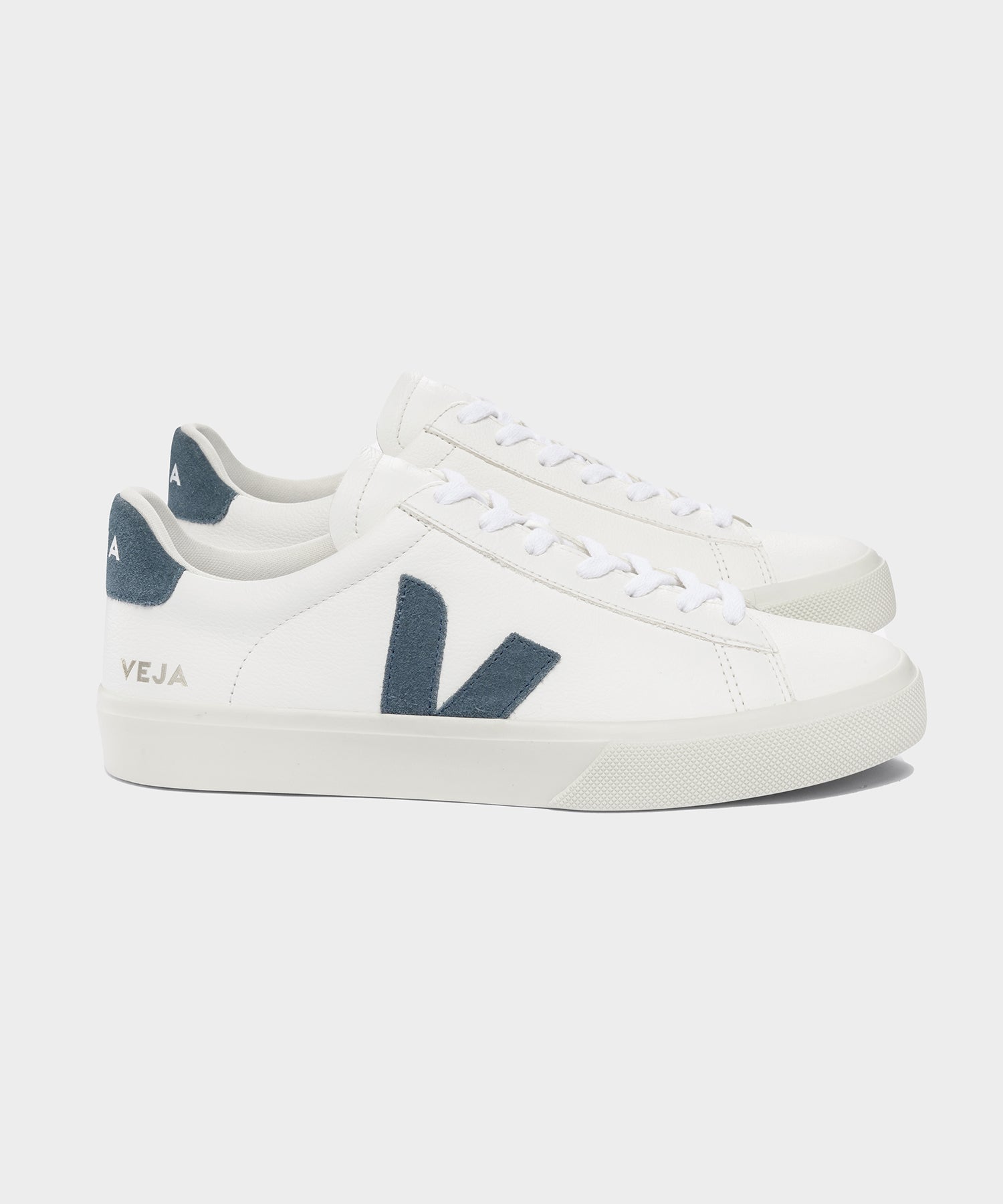 veja-campo-extra-white-california-blueveja-124023