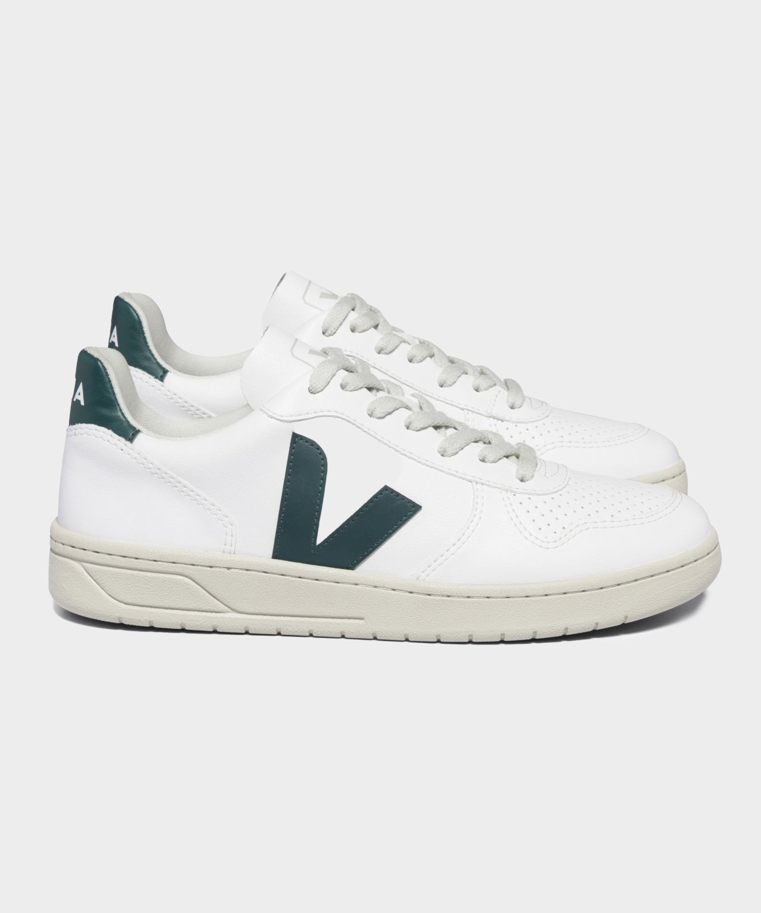 veja-v-10-cwl-white-brittanyveja-637569